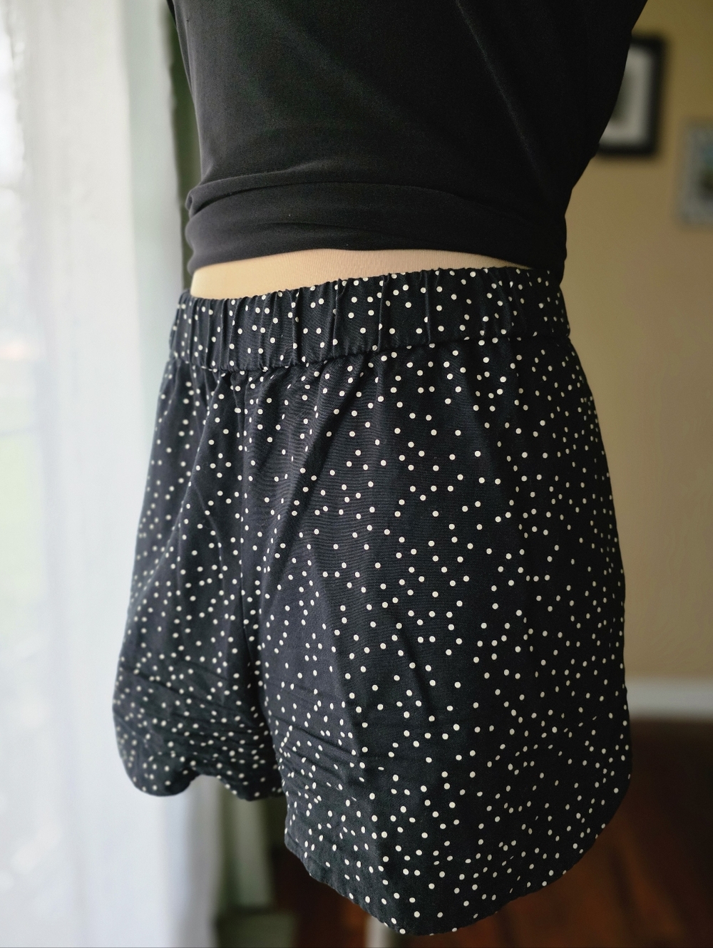 Madewell Black with Cream Polka Dot Drapey Pull-On Shorts - Size Medium - Picture 2 of 12